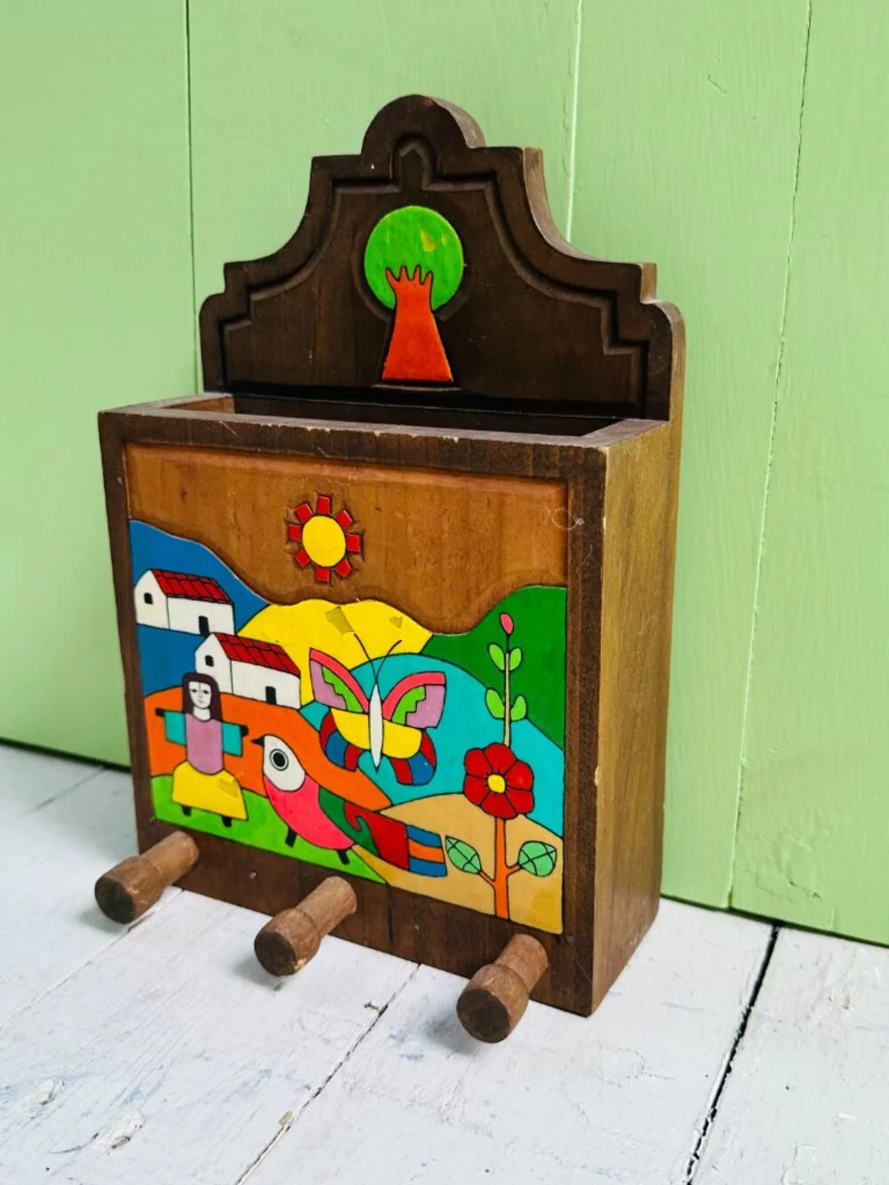 Vintage El Salvador Folk Art Wooden Key Holder Hand Painted Wall Rack
